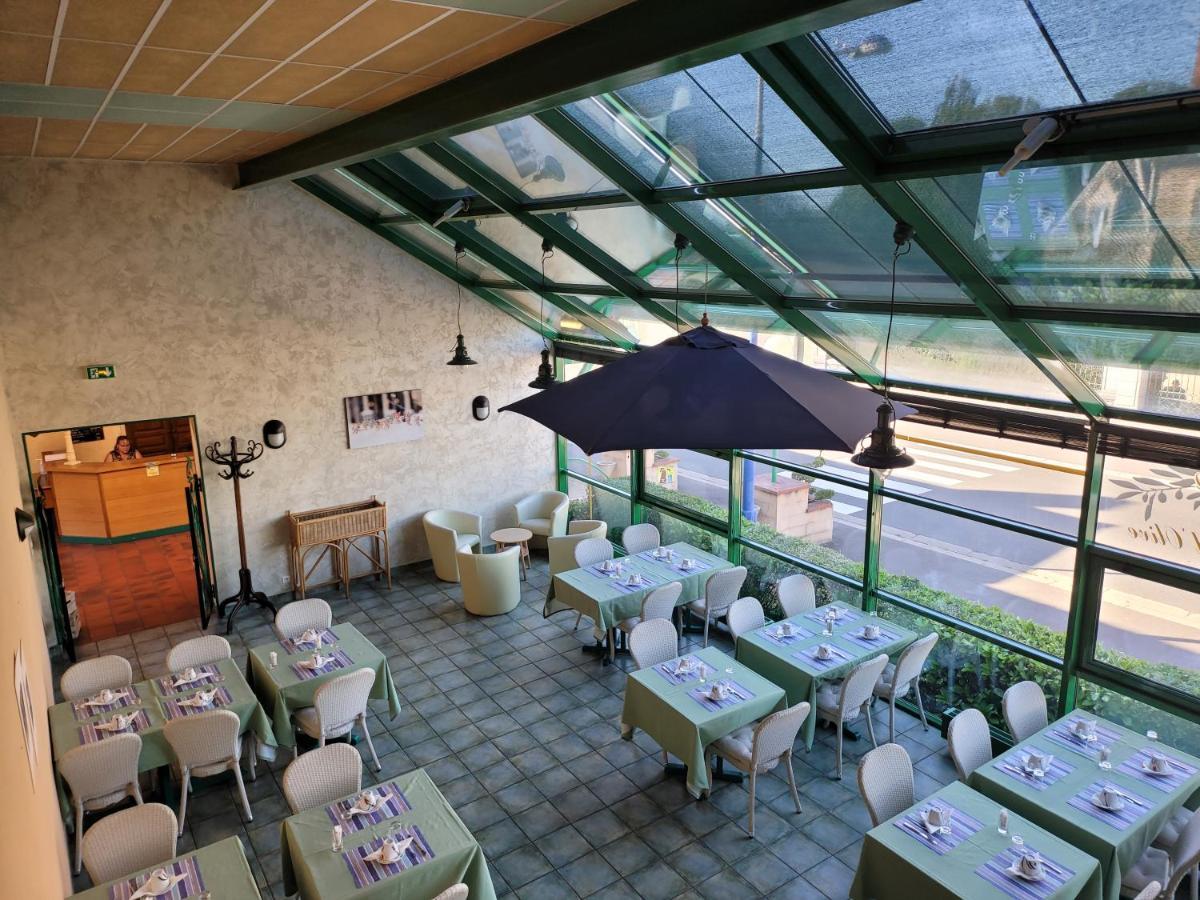 L'Auberge De L'Olive Dompierre-sur-Besbre Εξωτερικό φωτογραφία