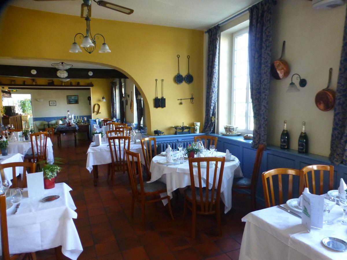 L'Auberge De L'Olive Dompierre-sur-Besbre Εξωτερικό φωτογραφία
